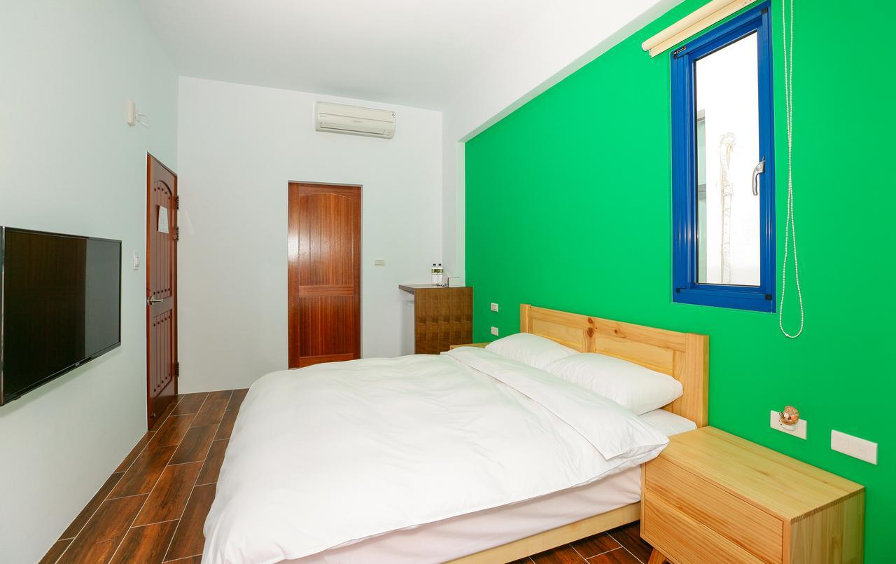 Travel Light House Bed & Breakfast Magong Exterior photo