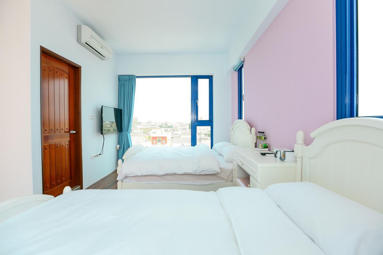 Travel Light House Bed & Breakfast Magong Exterior photo