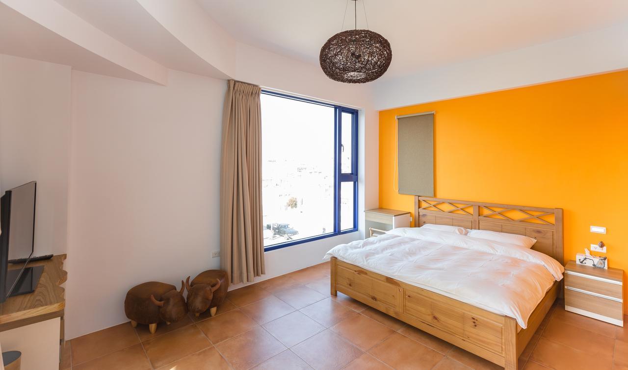 Travel Light House Bed & Breakfast Magong Exterior photo